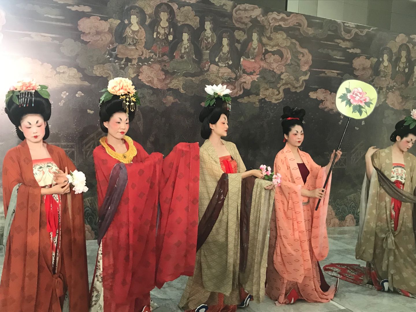 中国传统服饰文化造型发布会完美收官(图5)